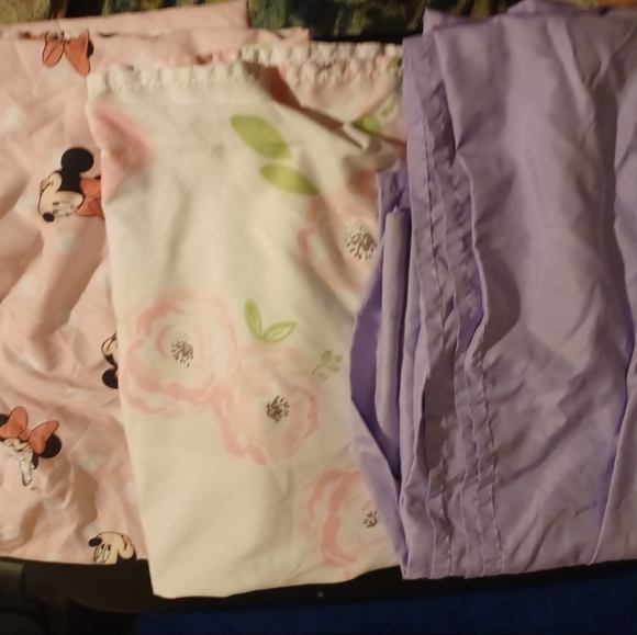 3 toddler bed/crib Flat sheets - Picture 2 of 3